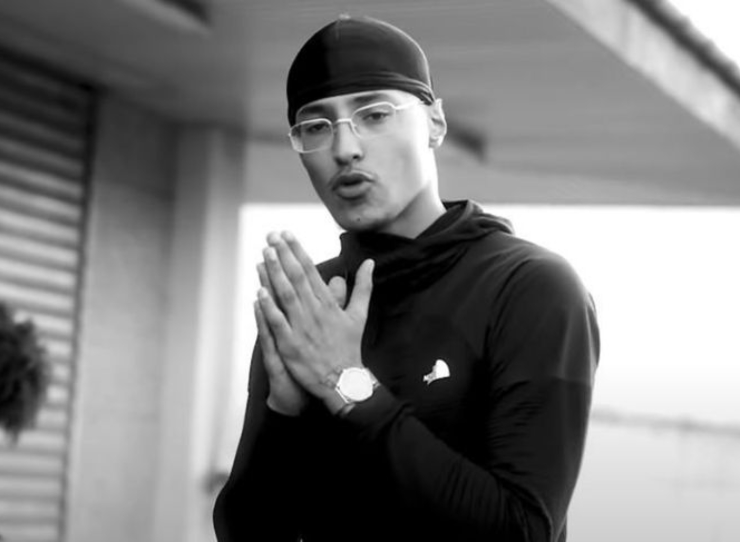 Freeze Corleone balance son nouveau banger Règne sur le monde