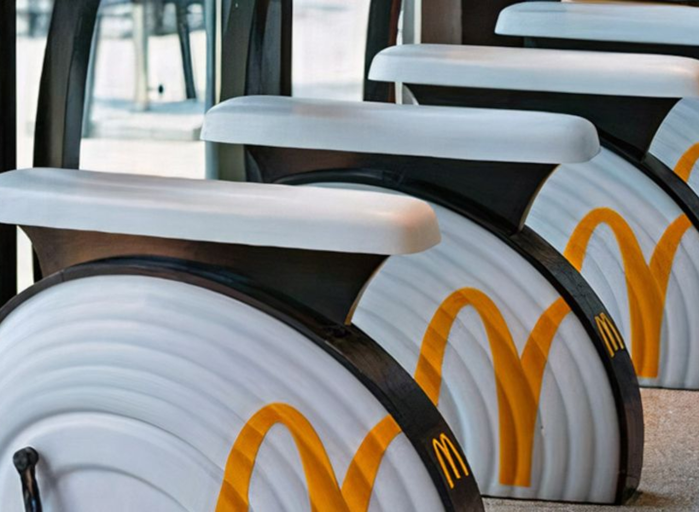McDonald's des vélos d'appartement pour faire du sport pendant le repas