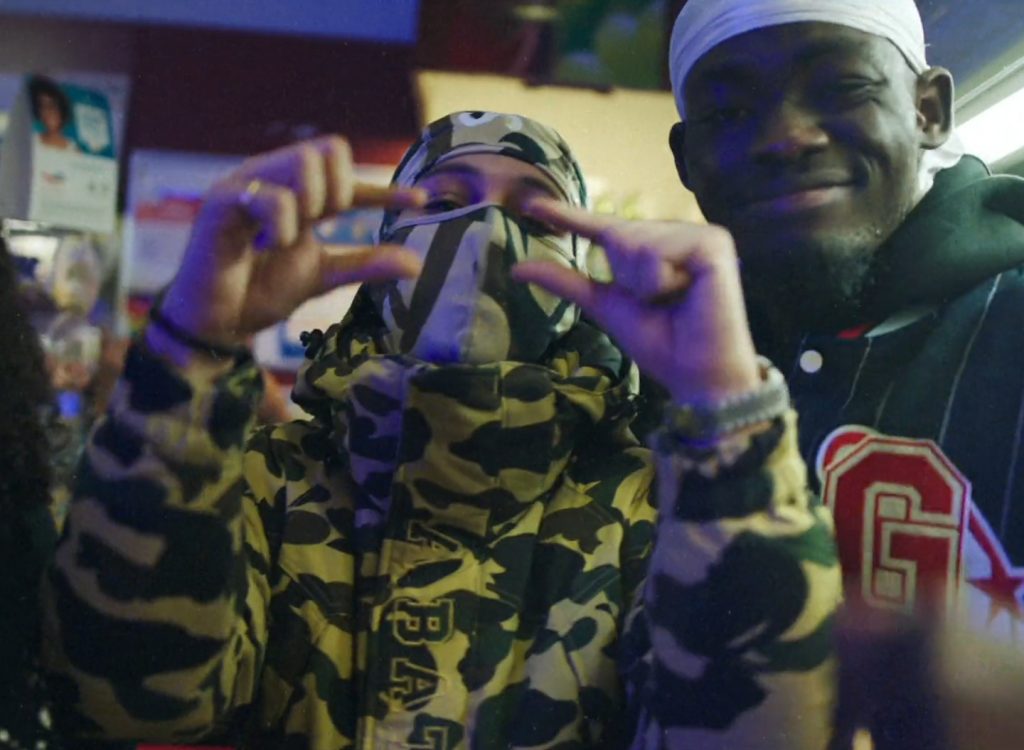 Larry accélère la cadence sur En Pépé 2