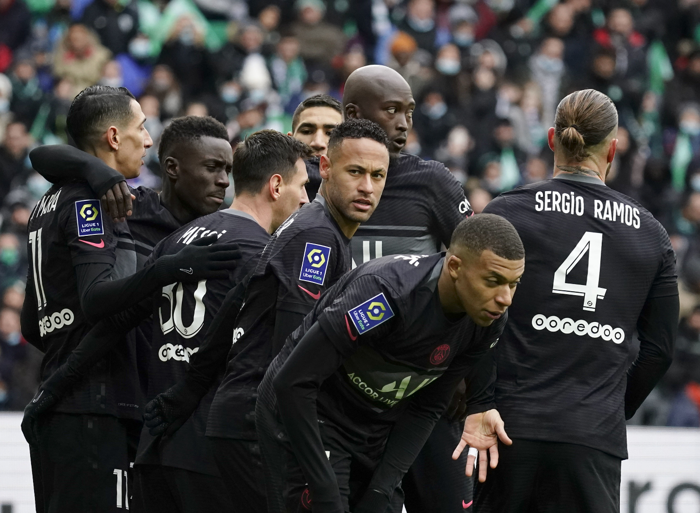 Neymar et Sergio Ramos sur le départ du PSG à cause des insultes et des ...