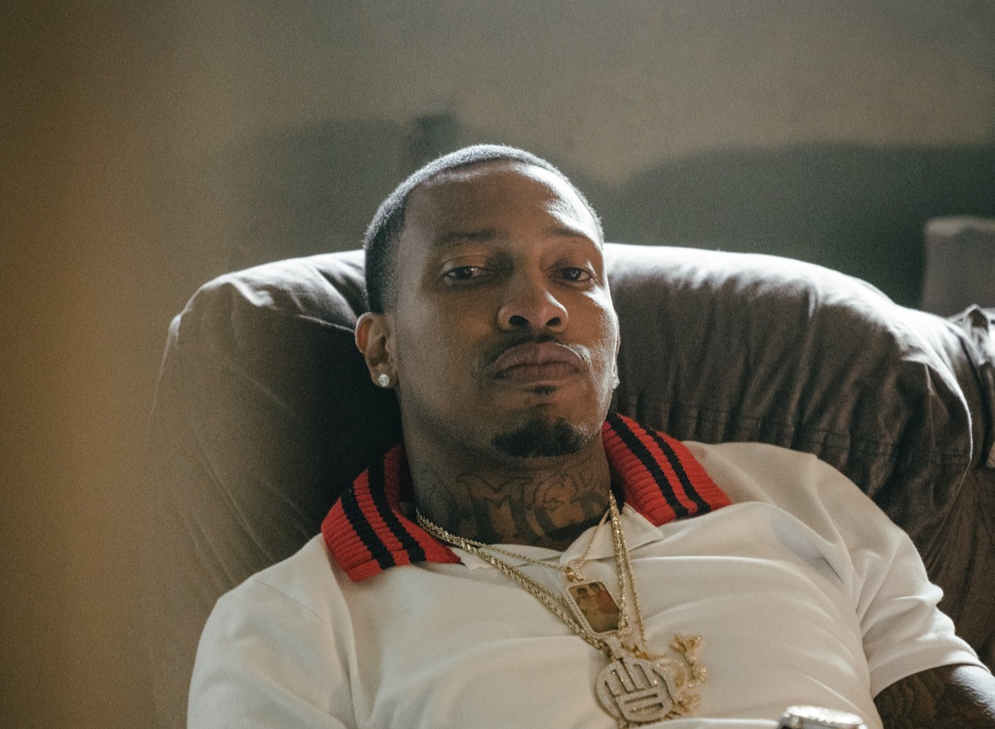 Pm репер. Pm репер. Как стать рэпером. Майот рэпер в синих джинсах. Рэпером станешь.