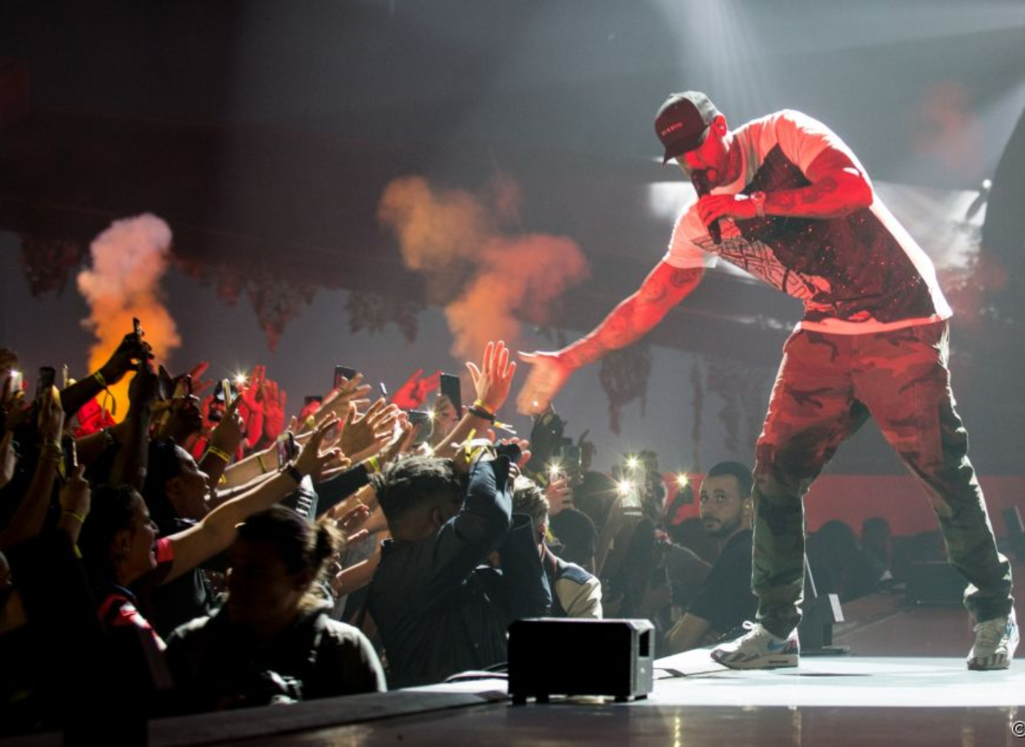Quand Booba n'a même plus besoin de chanter à ses propres concerts...