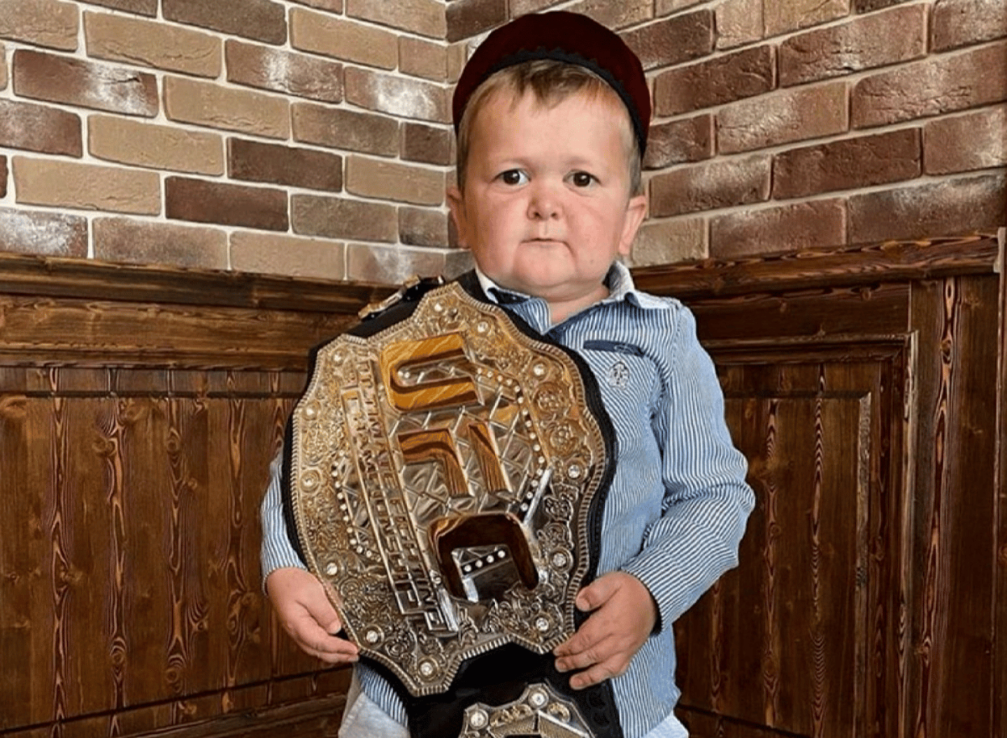 Hasbulla rejoint l'UFC et signe un énorme contrat