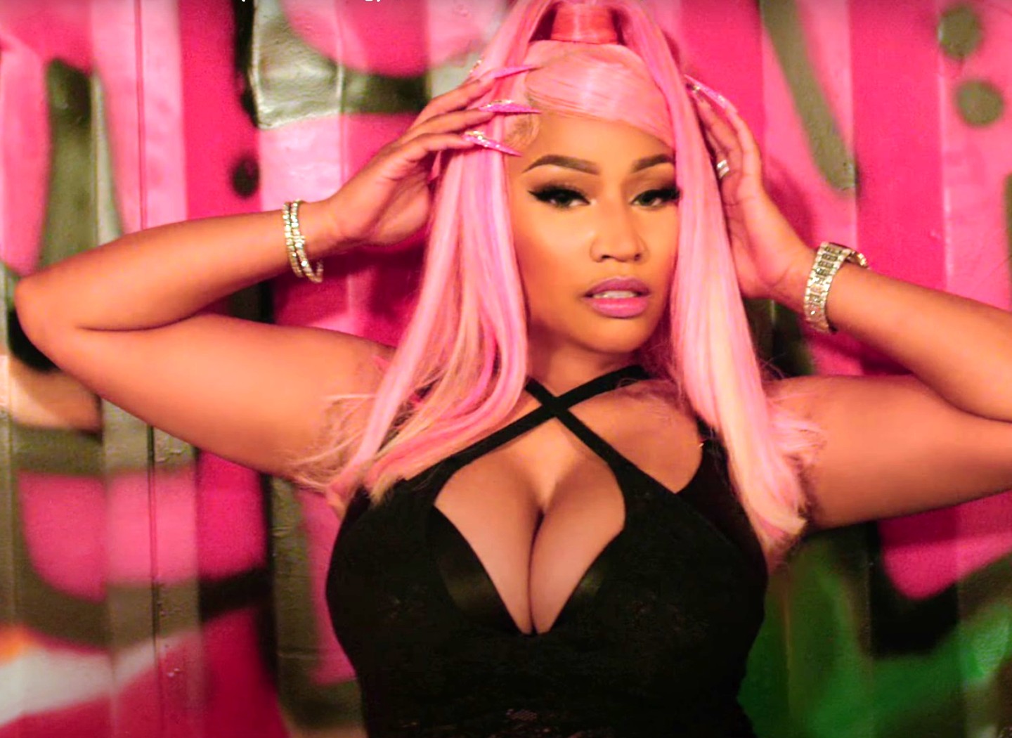 YouTube juge son clip trop sexy, Nicki Minaj enrage contre la plateforme