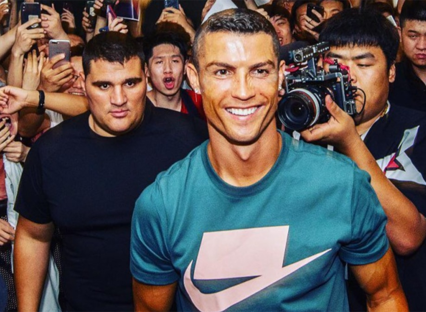 Cristiano Ronaldo’s security guard is a former mixed martial arts fighter