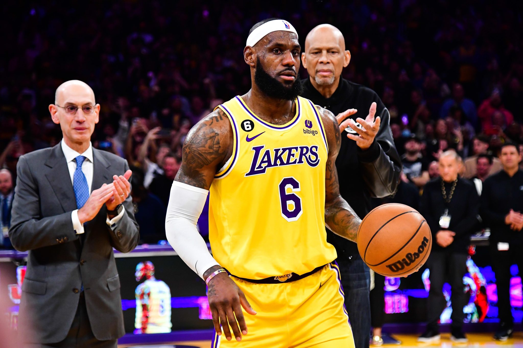 LeBron James est désormais le meilleur marqueur de l'histoire de la NBA