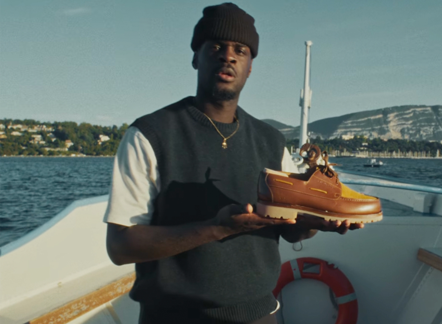 Varnish la Piscine clôture en beauté sa série avec Nubian Farlow