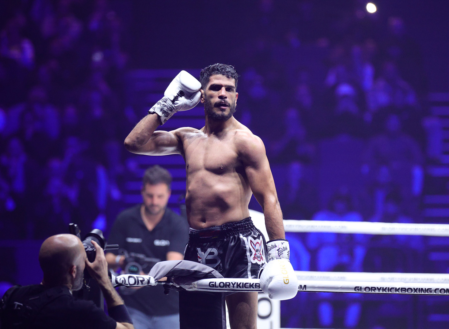 GLORY Youssef Boughanem s’impose par TKO contre Kazantsev